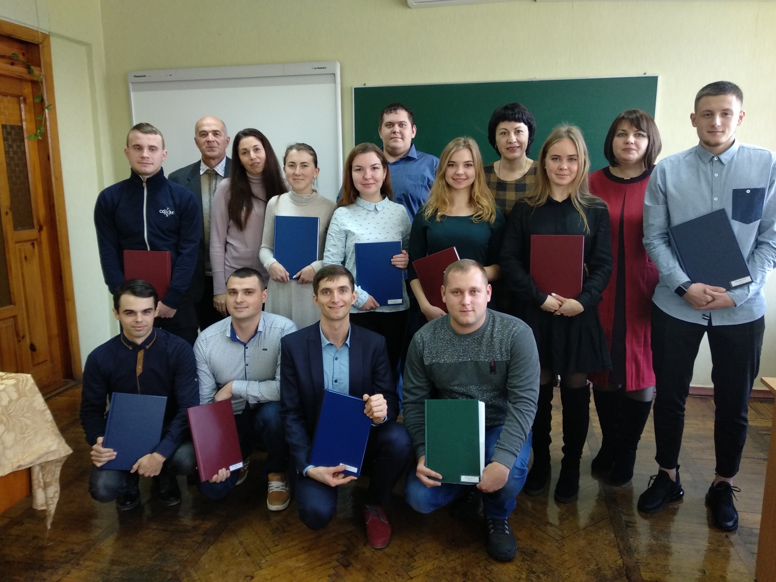 Вітаємо магістрів з менеджменту за ОПП «Логістика» з успішним  захистом кваліфікаційних (дипломних) робіт