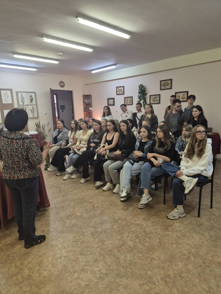 Неймовірна подорож у світ книги!
